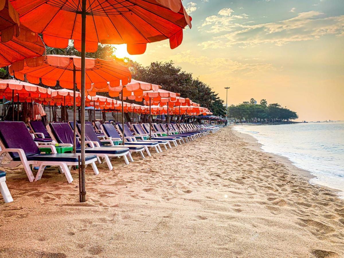 Pattaya, Pool With 360 View Of And Location