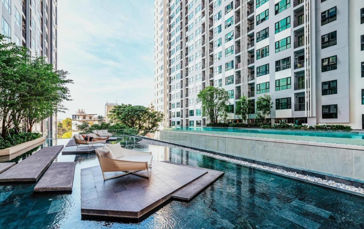 Pattaya, Pool With 360 View Of And Location *