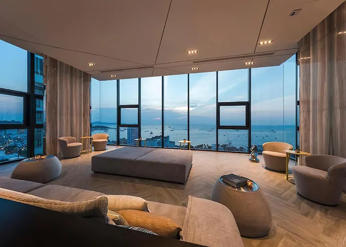 Central Pattaya, Best Pool With 360 View Of Pattaya And Best Location