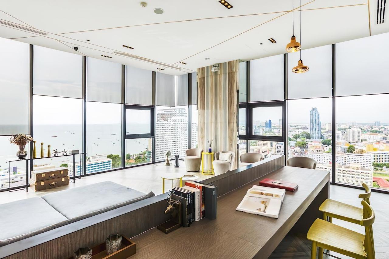 Pattaya, Pool With 360 View Of And Location * Pattaya